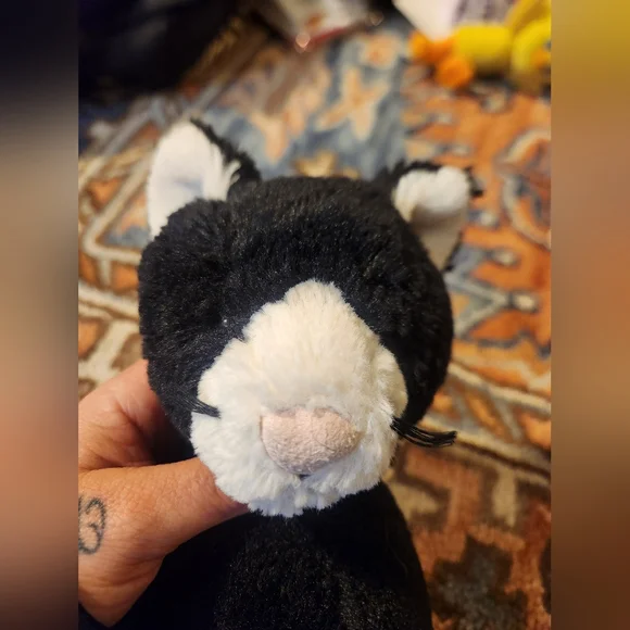 Jellycat Bashful Kitten - Picture 2 of 5